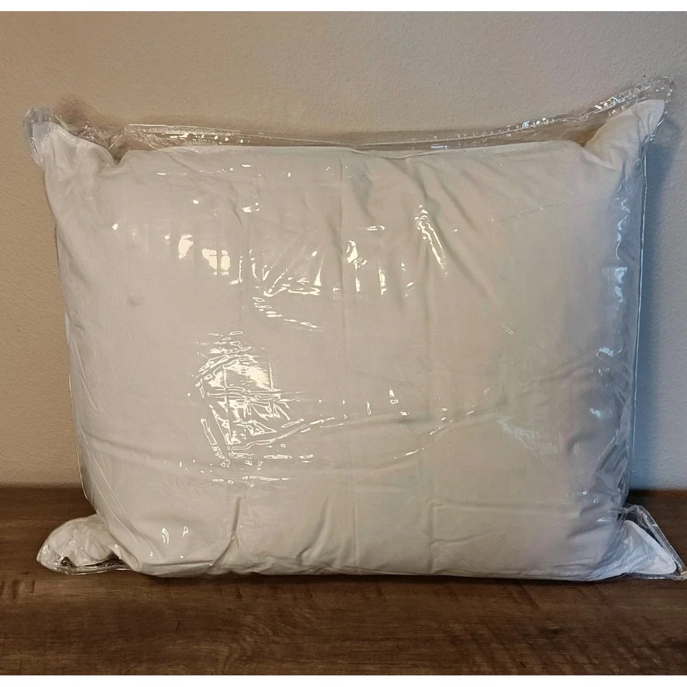 NEW Canadian Down & Feather Company Down Perfect Standard Pillow 20x26 37oz Fill